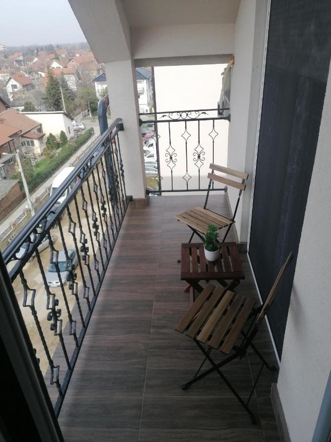 Appartement Nenadovic Apartman à Obrenovac  Extérieur photo